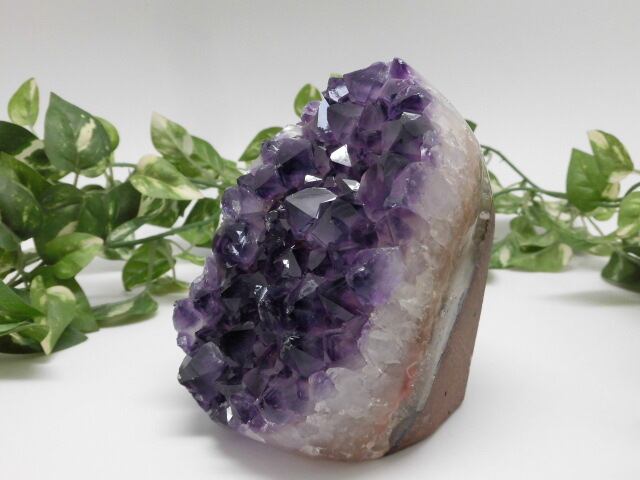 【送料無料】【高品質】 ウルグアイ産アメジスト no.7