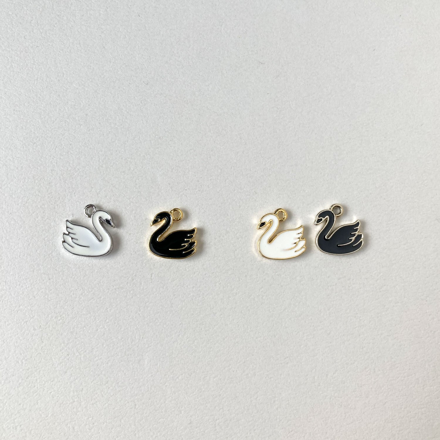 新色追加〉スワンのメタルチャーム《オンライン限定》 | Dua