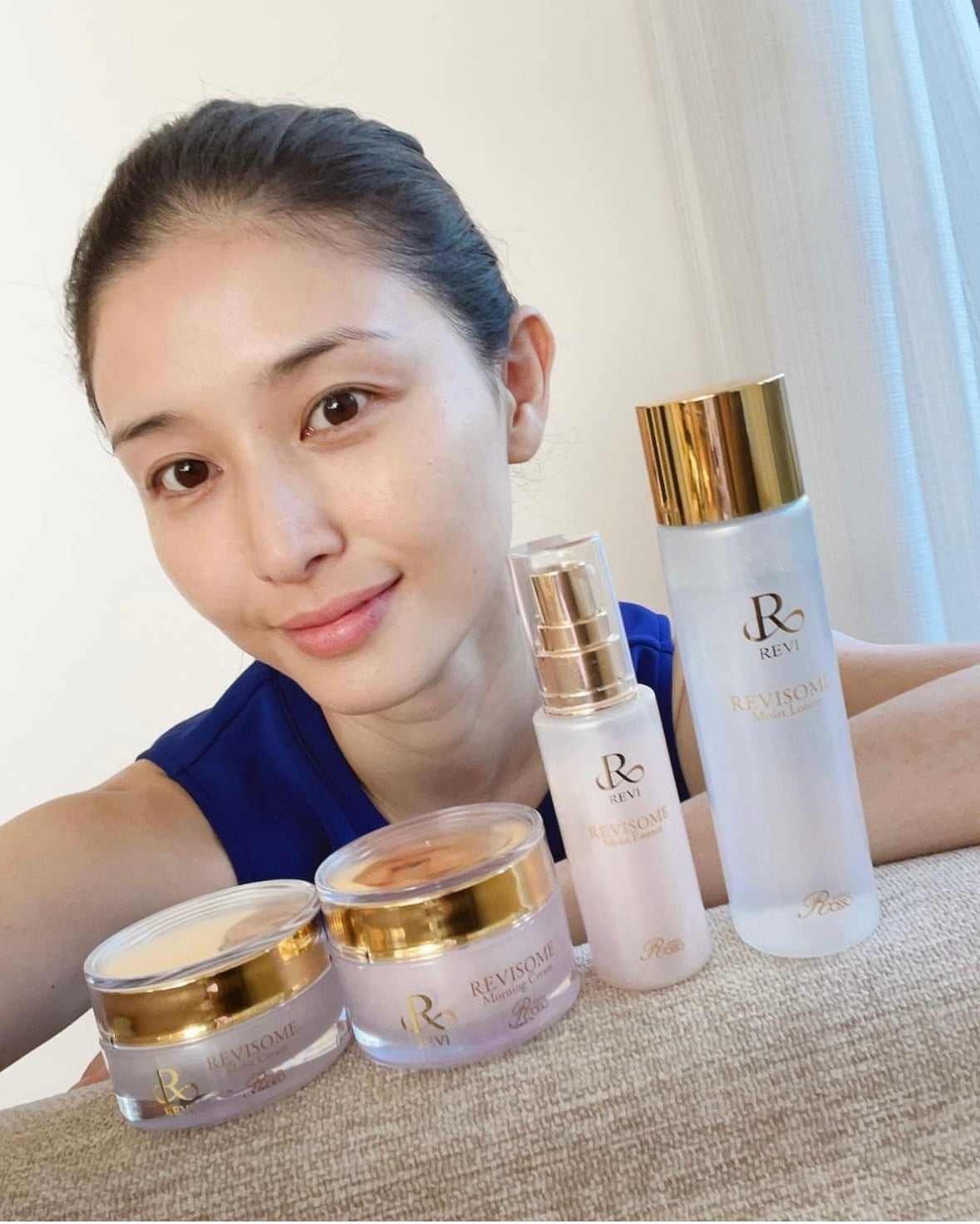 190取付無料！完動品！AQUA高性能インバーター搭載グラストップ7kg洗濯機