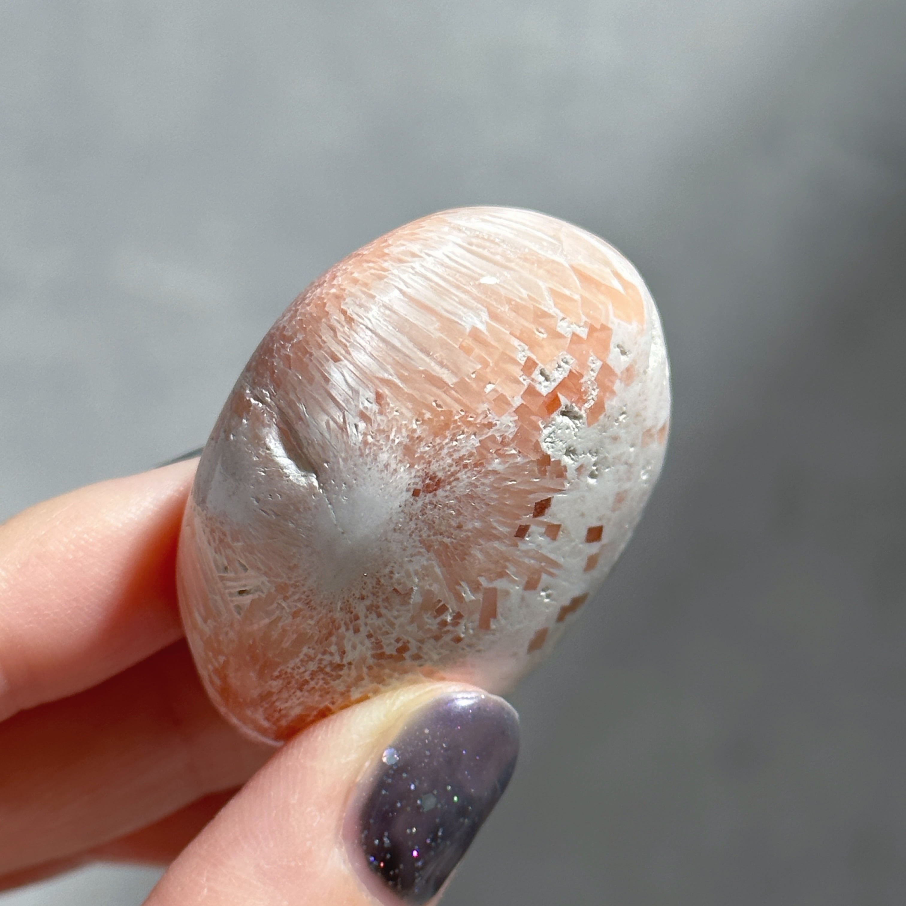 ピンクスコレサイト パーム12◇ Pink Scolecite ◇ 天然石・鉱物