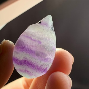 27可愛い色合いフローライトハリネズミさん