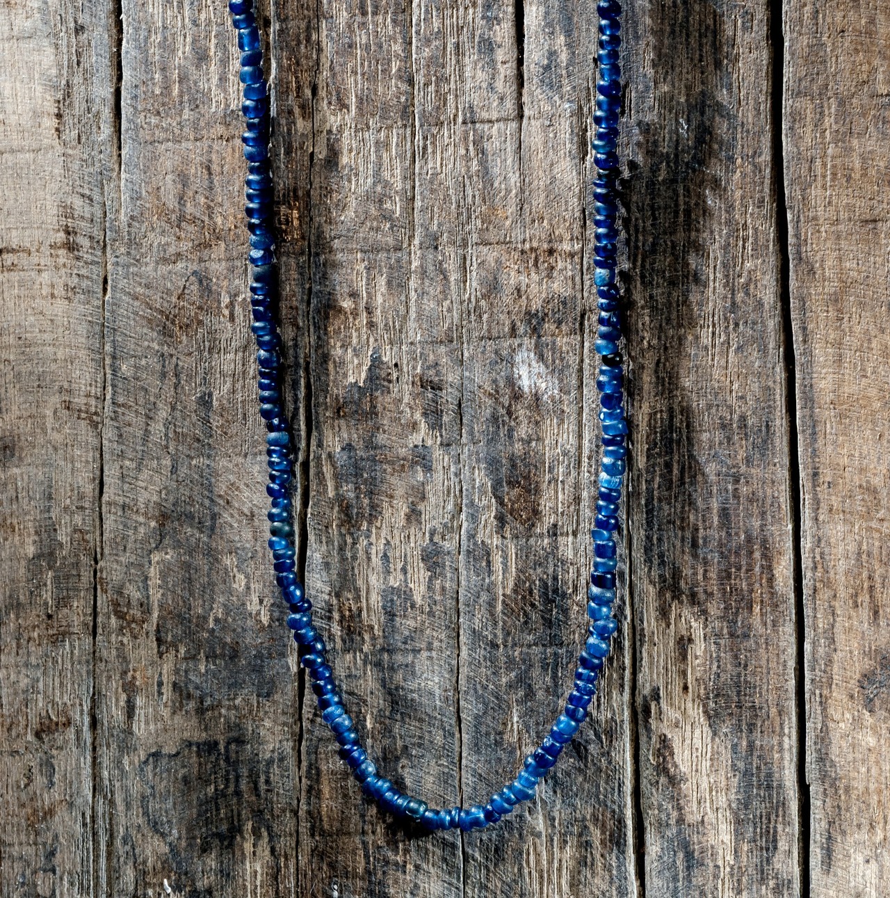 Mandi/マンディ Small A.Beads Necklace(60cm)(Navy)