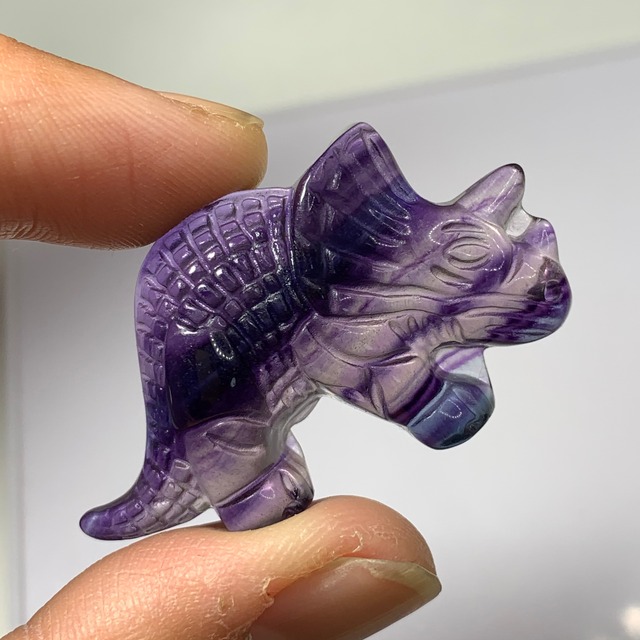 7.恐竜・トリケラトプス☆フローライトペンダントトップ