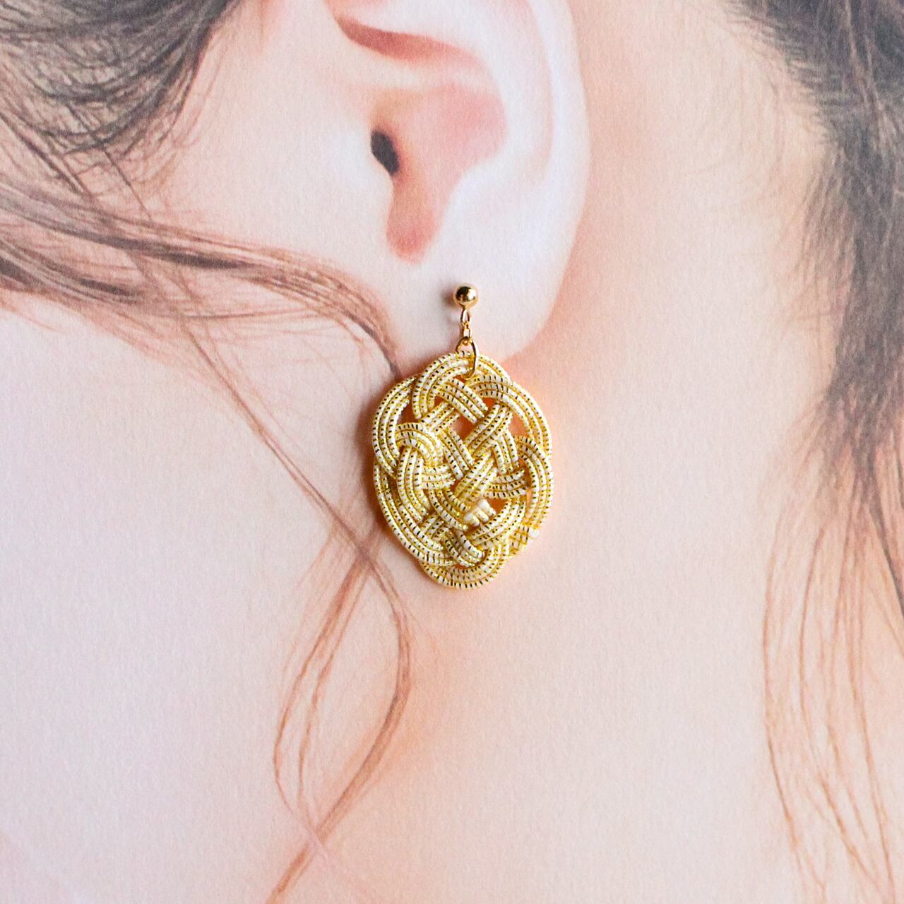 水引ピアス・イヤリング - TSUYA - ゴールド | 紙単衣 - kamihitoe