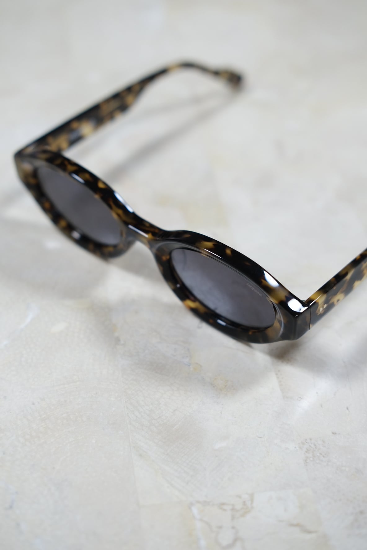 FETICO】BLANC OVAL TELEVISION-CUT SUNGLASSES - havana - | loop