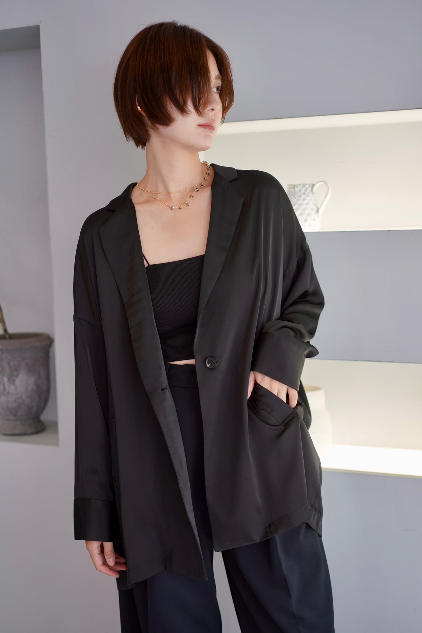 Satin back slit jacket サテンバックスリットジャケット Black