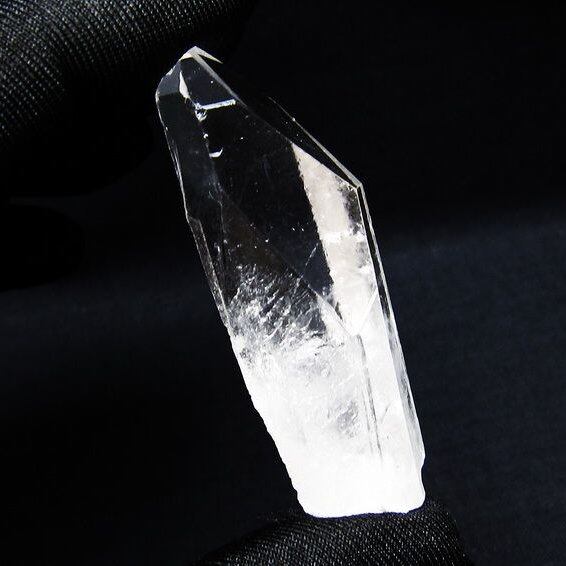 水晶 原石 アーカンソー産 一点物 171-7042