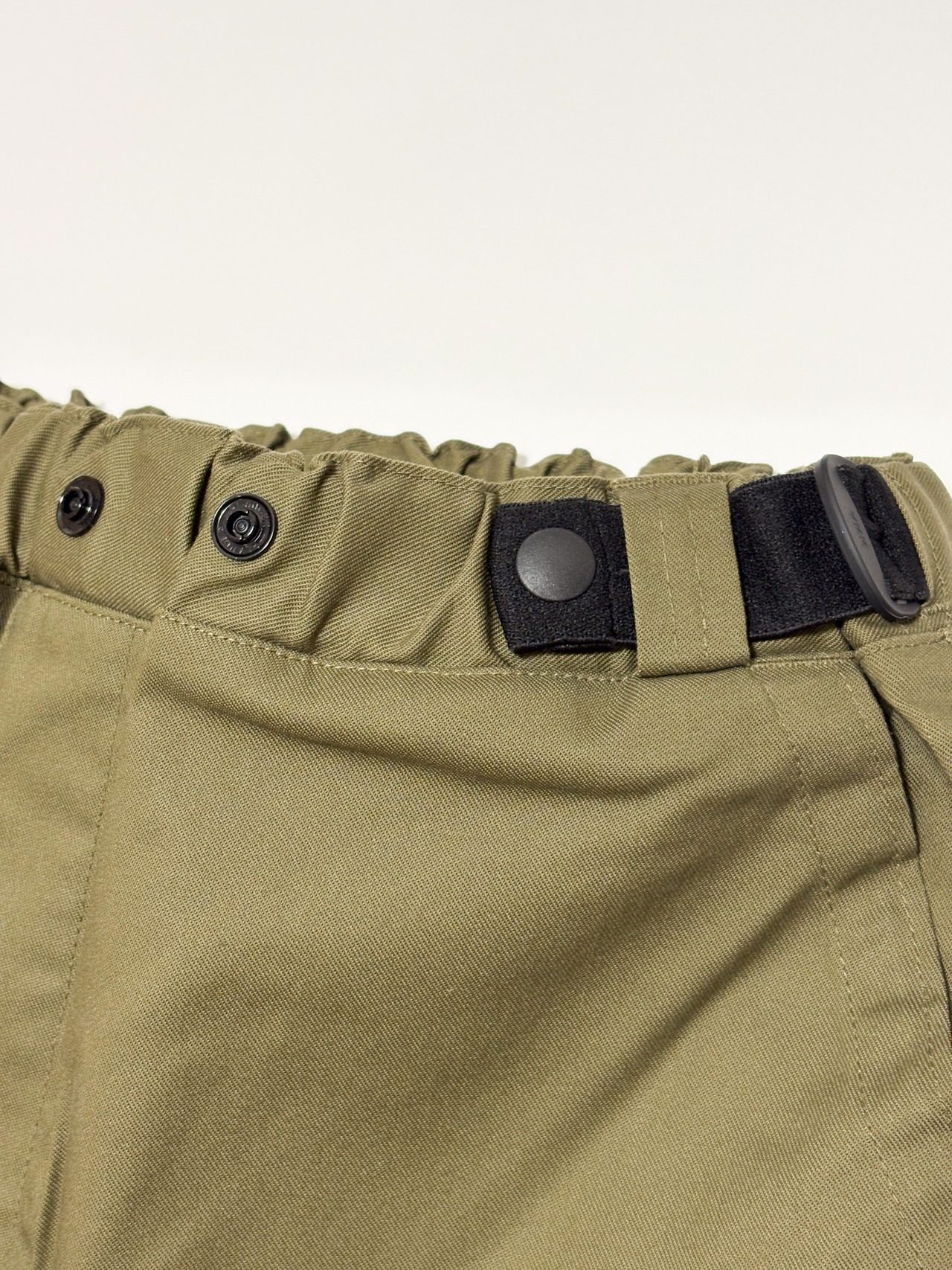 STANDARD PANTS KHAKI