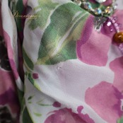 ベリーダンス オリエンタル 衣装 上下セット ピンク系 トップス スカート アーム アーム飾り 紫 緑 花柄 鮮やか かわいい ダンス衣装 ラインストーン ビーズ 豪華 装飾 ステージ イベント 華やか パープル系 グリーン系