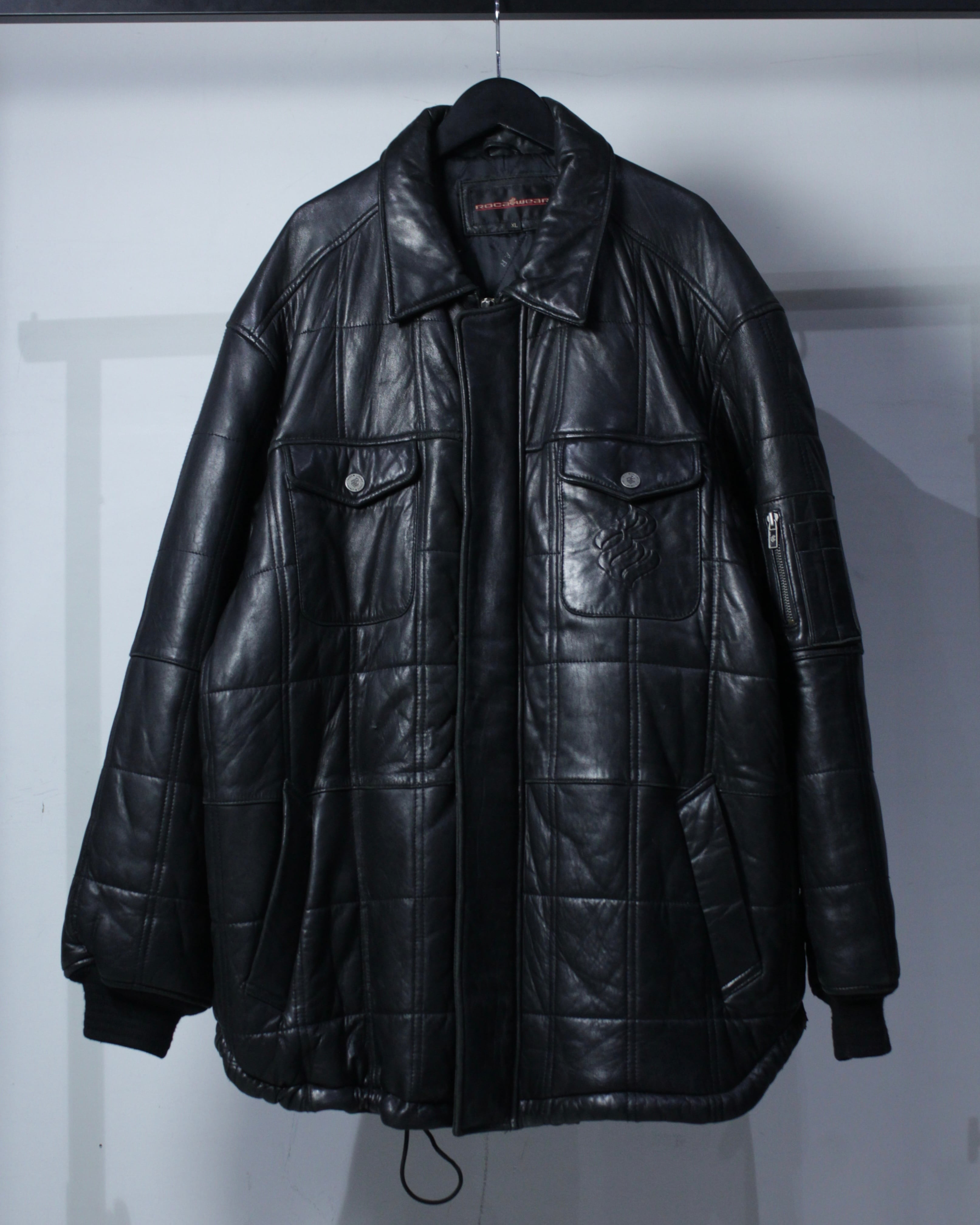 Caka BLACK】“ROCA WEAR” Logo Design Loose Leather Jacket | Caka