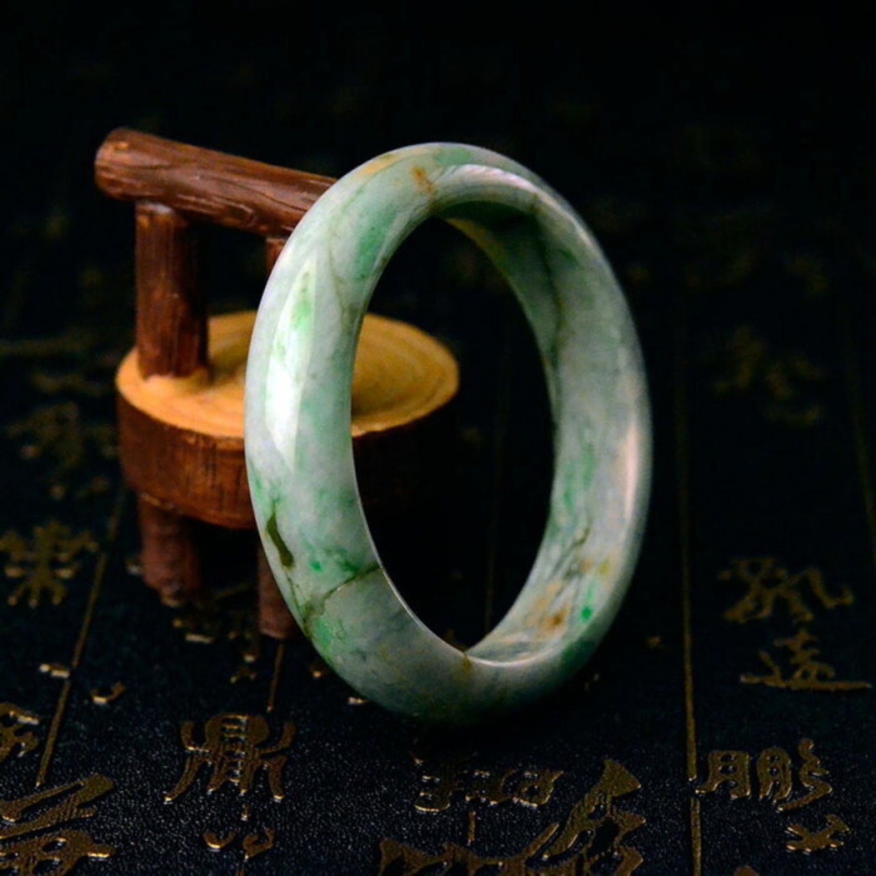 翡翠 バングル 三彩系 天然石 内径57mm 鑑定書付 | 天然石の卸屋 |