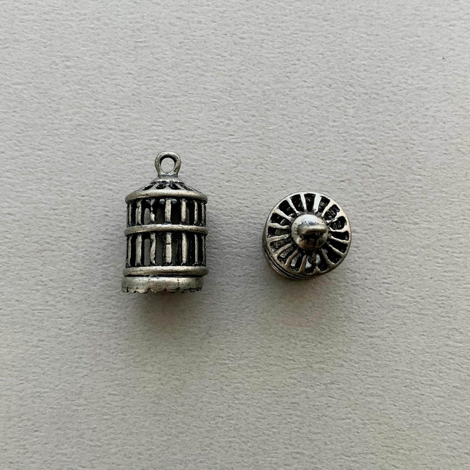 シルバー鳥籠モチーフチャーム | Dua-アクセサリーパーツショップ