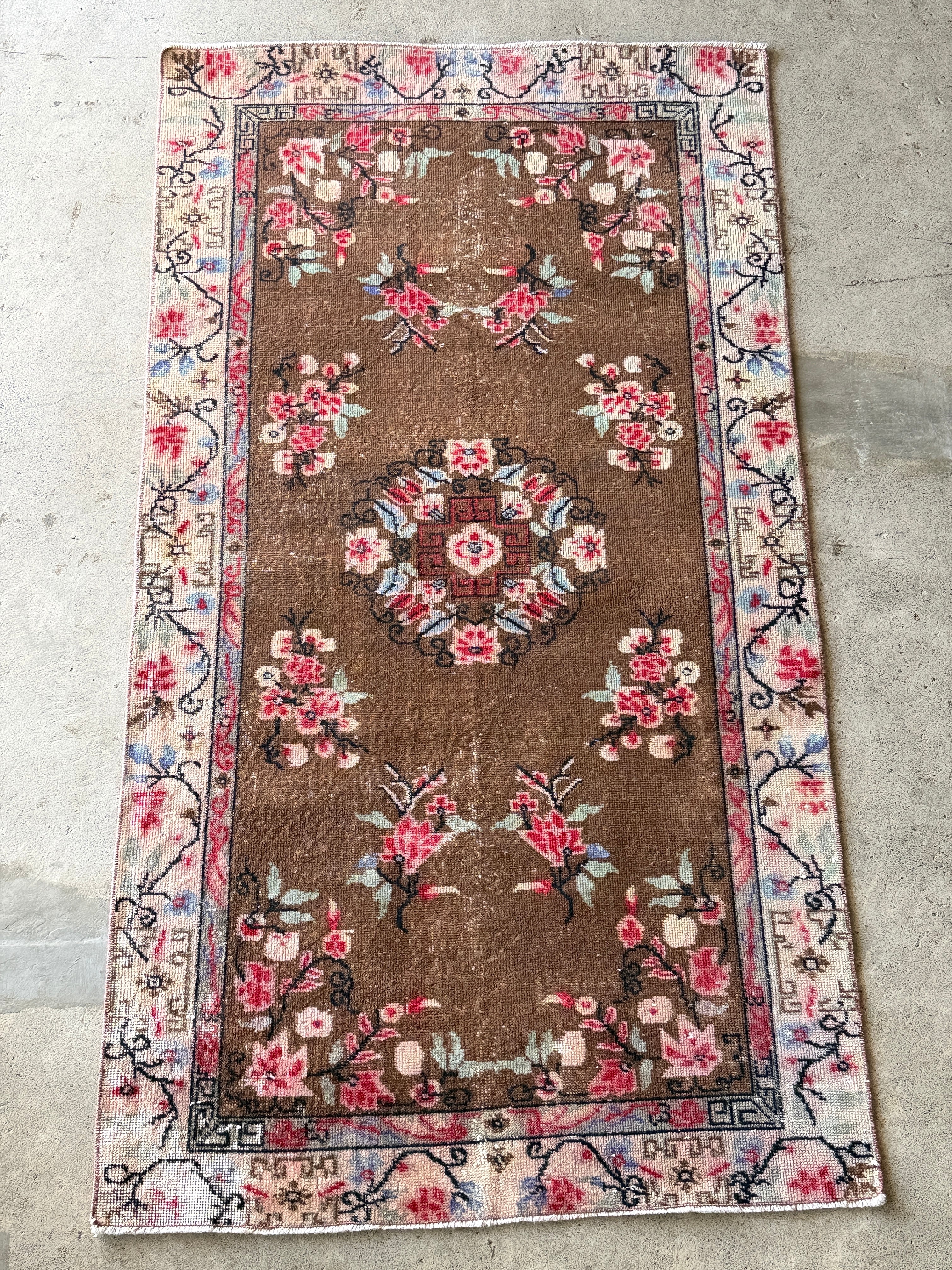 Antiques&Crafts880