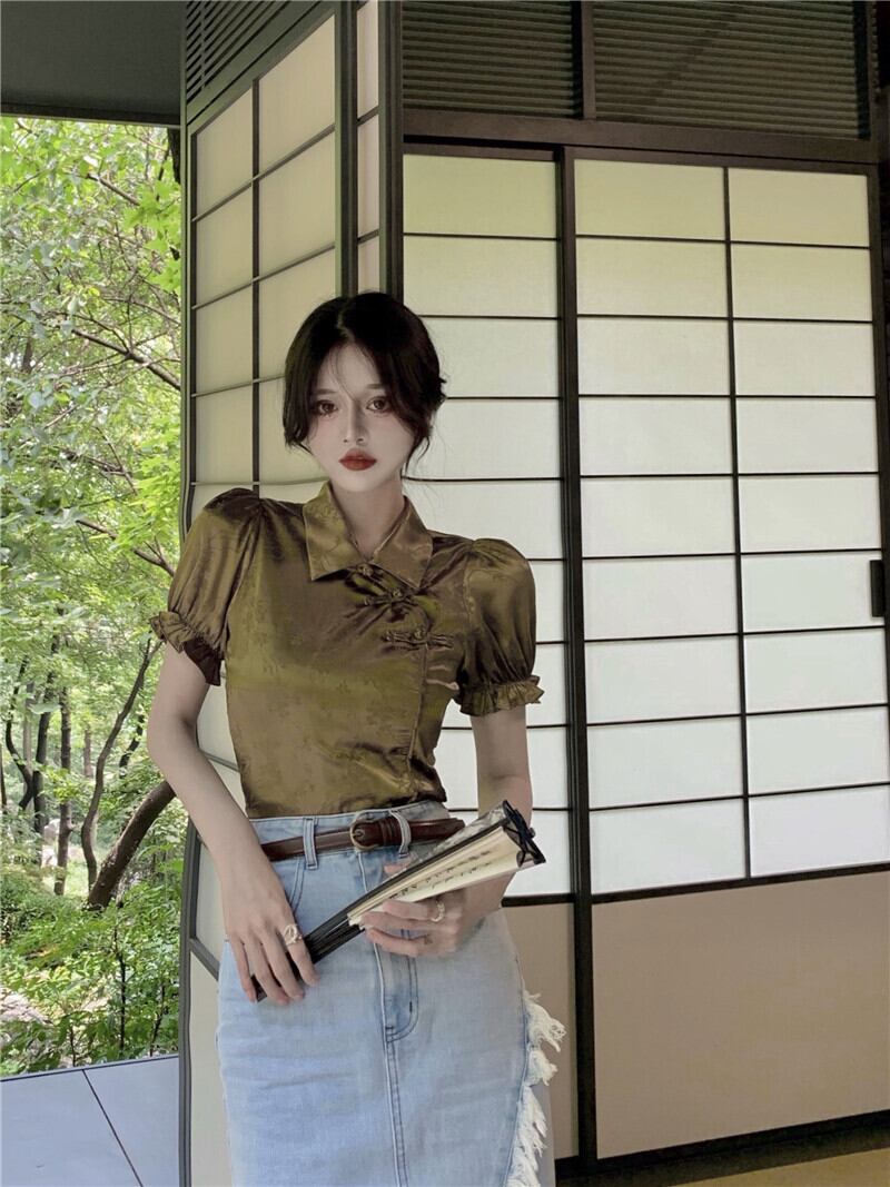 サテンTシャツ ショートグリーンスリーブトップス ブラックストロベリース57010906518