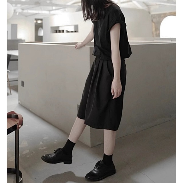 Tucked wide half pants C0261