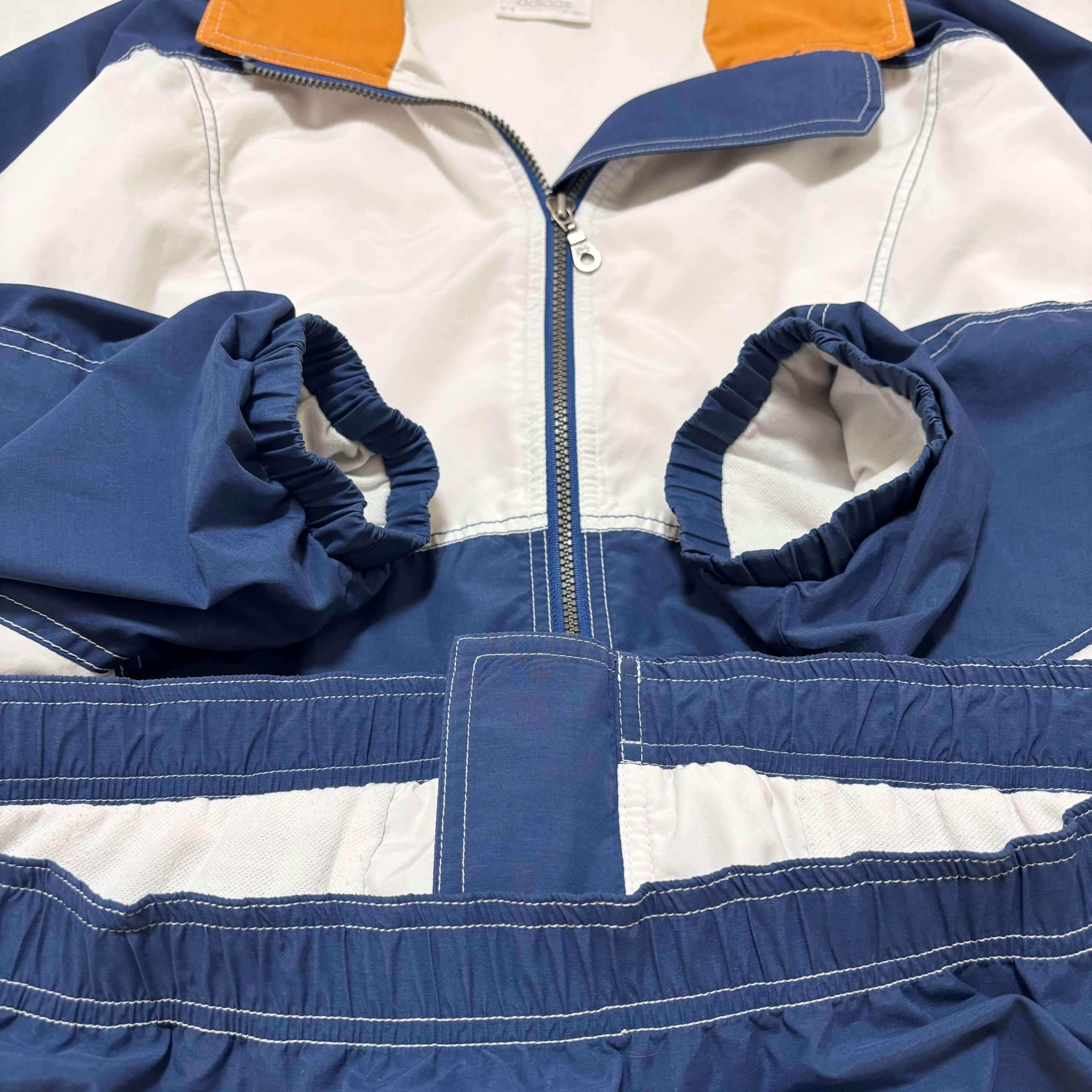 古着 アディダス adidas ナイロンジャケット クリーニング済み 80s 銀