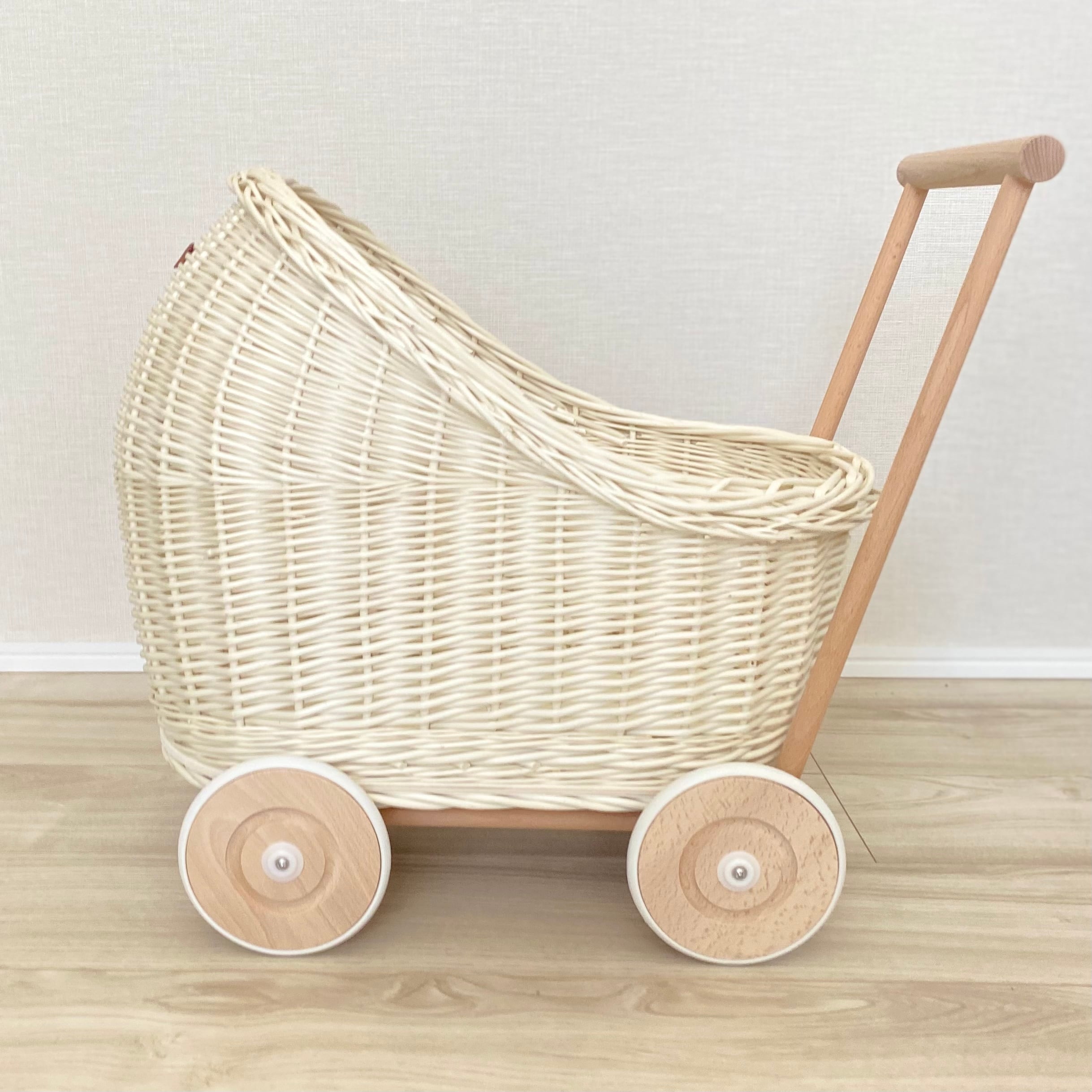 【即納】ラタン乳母車(低いタイプ/アイボリー)