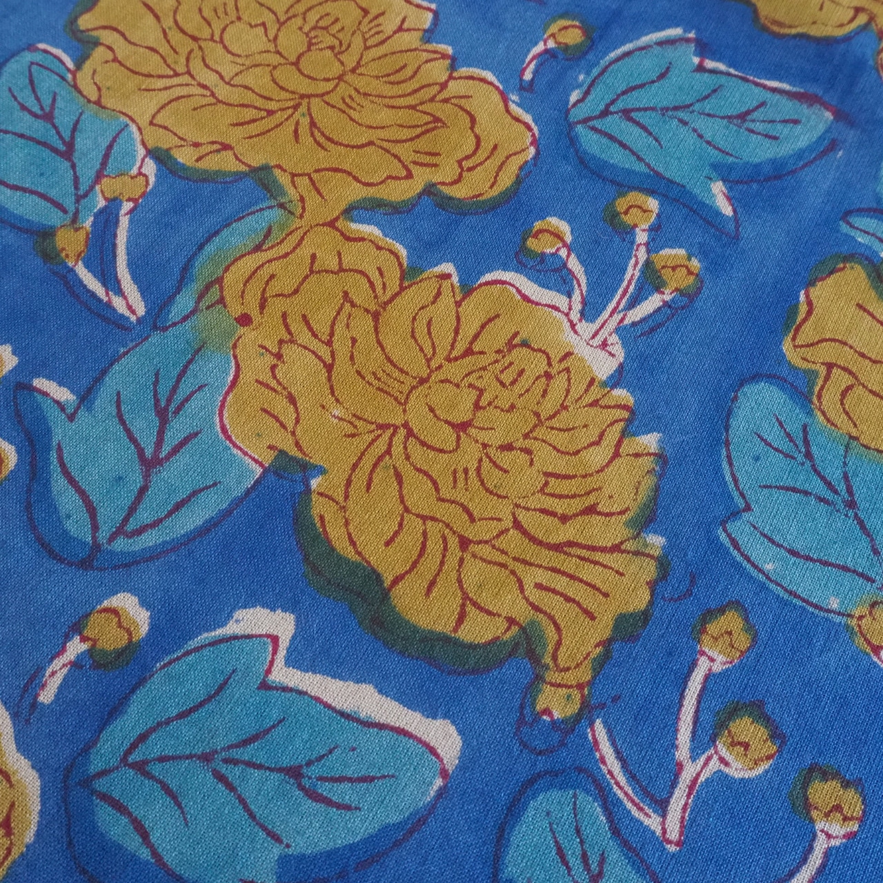 ブロックプリント生地【50cm単位】インド綿 花柄 ブルー×黄色 #52516-BL1