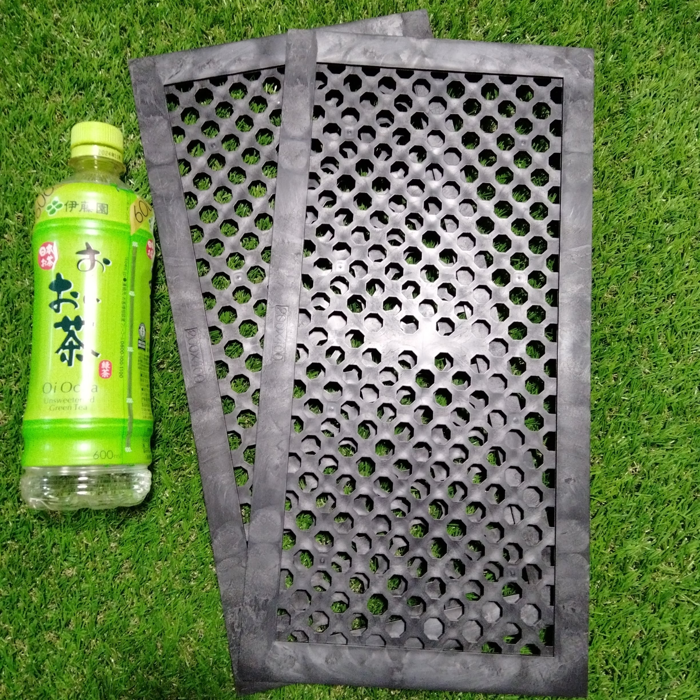 ① メッシュパネル 30cm 2枚セット プラスチック ☆ ビカクシダ 着生材