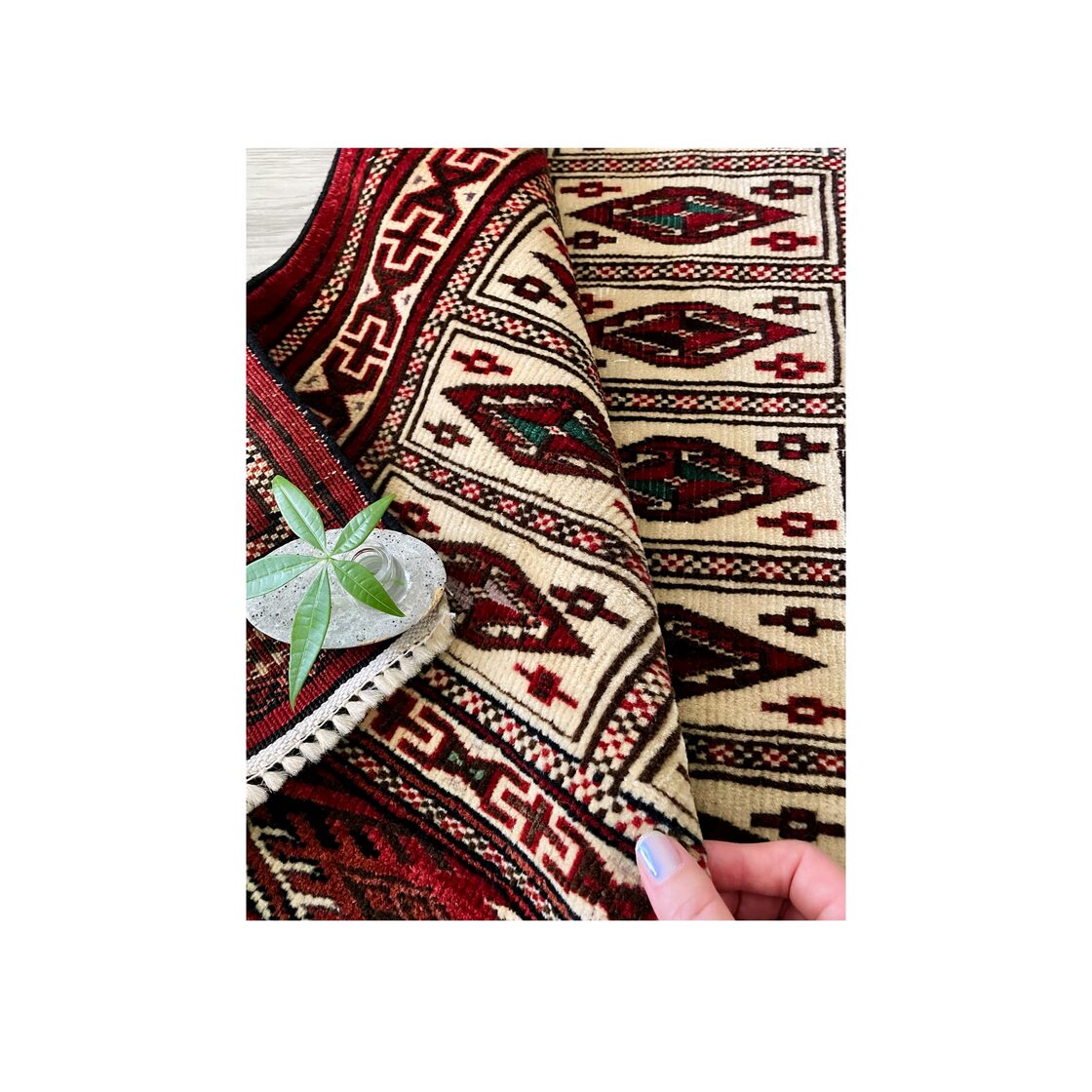 T0154 Vintage rug 78 × 114cm ヴィンテージラグ トルコ絨毯 