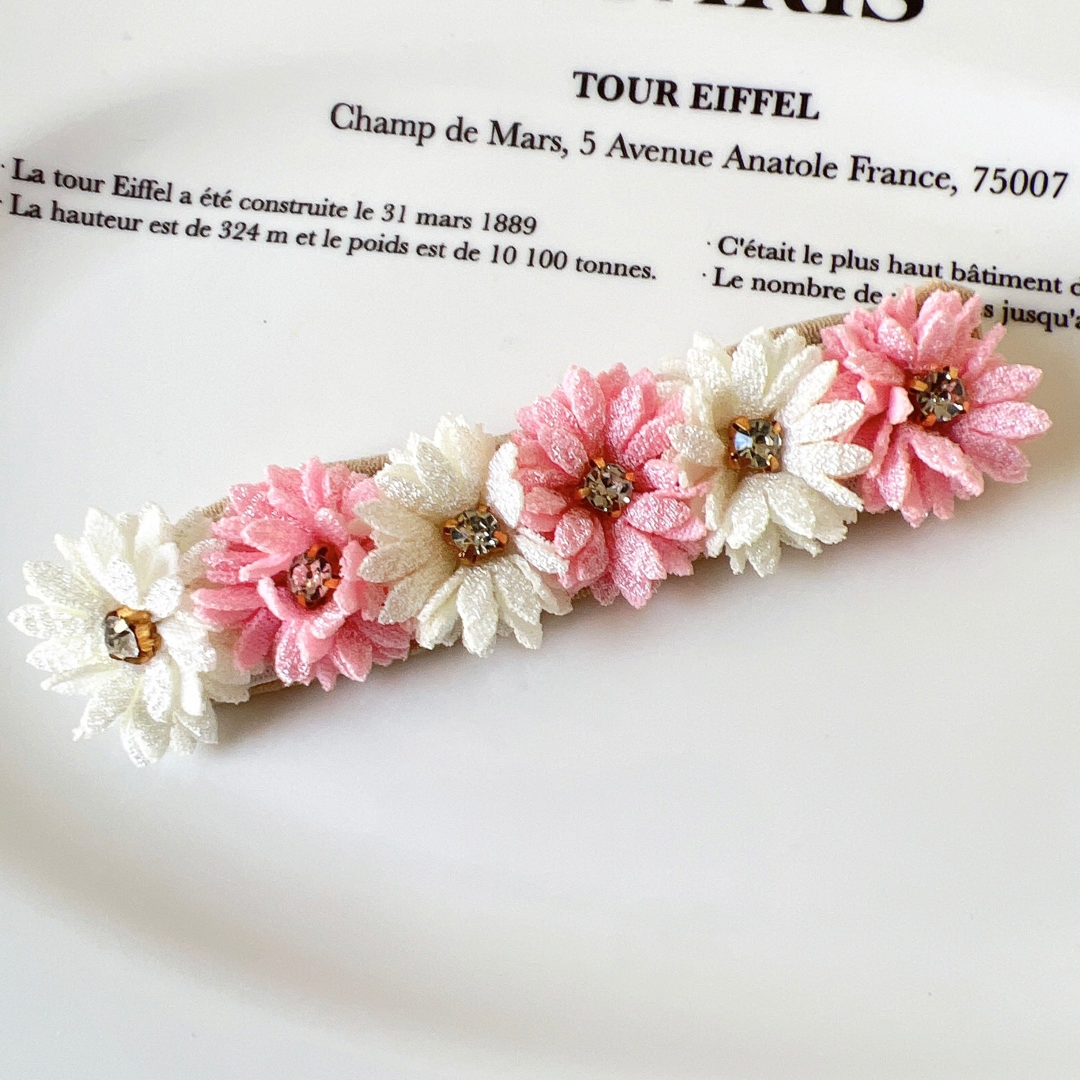 小さなお花がなら並んだヘアバンド&チョーカー