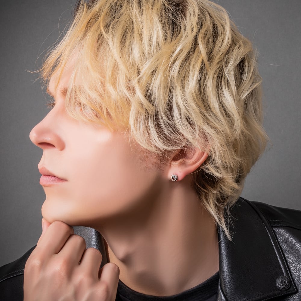 クリムゾンローズスタッド シルバーピアス 片耳用 AKE0078 Crimson