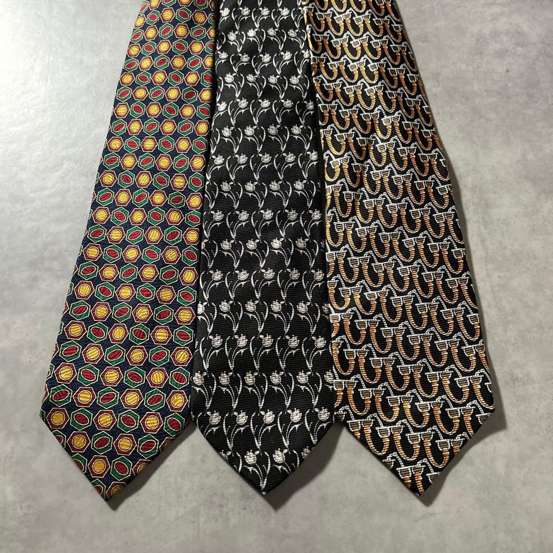 【NA】ヴィンテージ セットアップ × GIANNI VERSACE ネクタイ NA】ヴィンテージ セットアップ × GIANNI VERSACE ネクタイ | FACE
