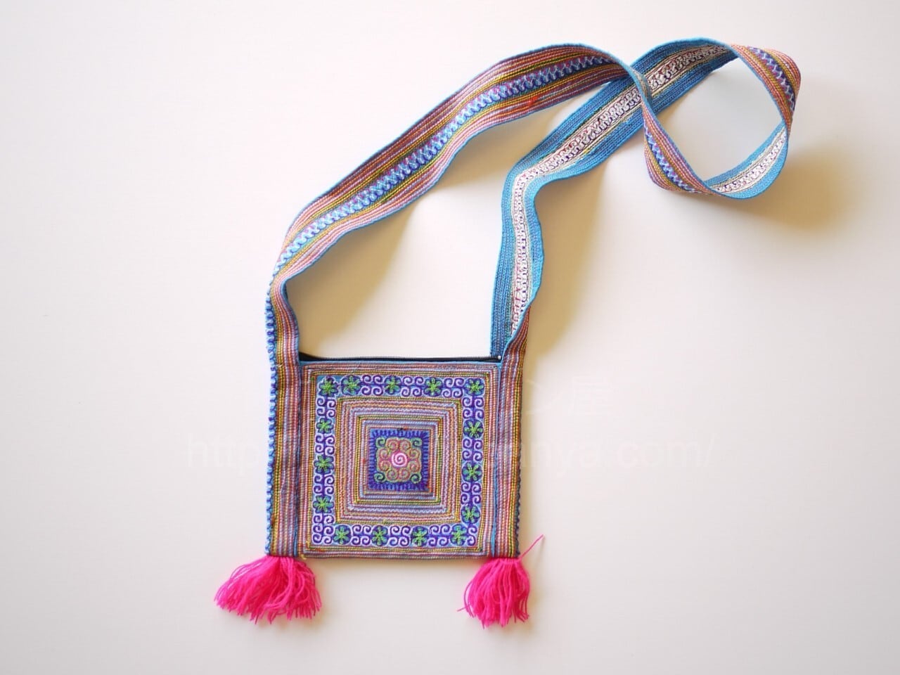 古いモン族刺繍 花モン族 刺繍バッグ ベトナム サパ