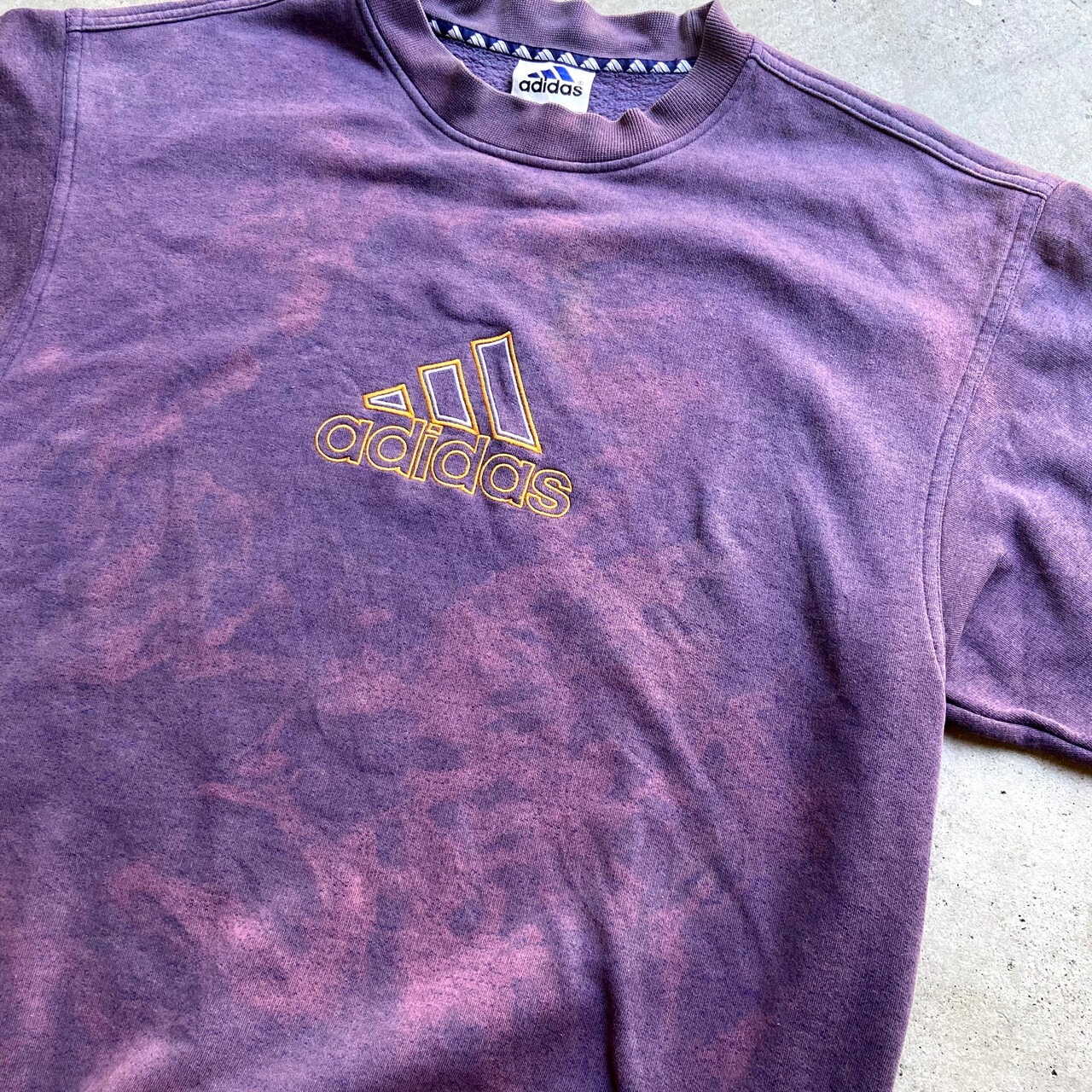90年代 adidas アディダス フロントロゴ 刺繍 後染め ブリーチ 