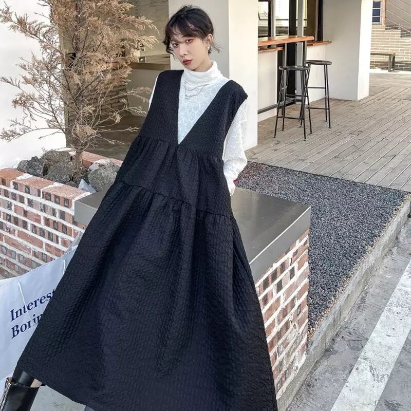 ella selectshop エラ エンボス加工ジャンパースカート 完売モデル