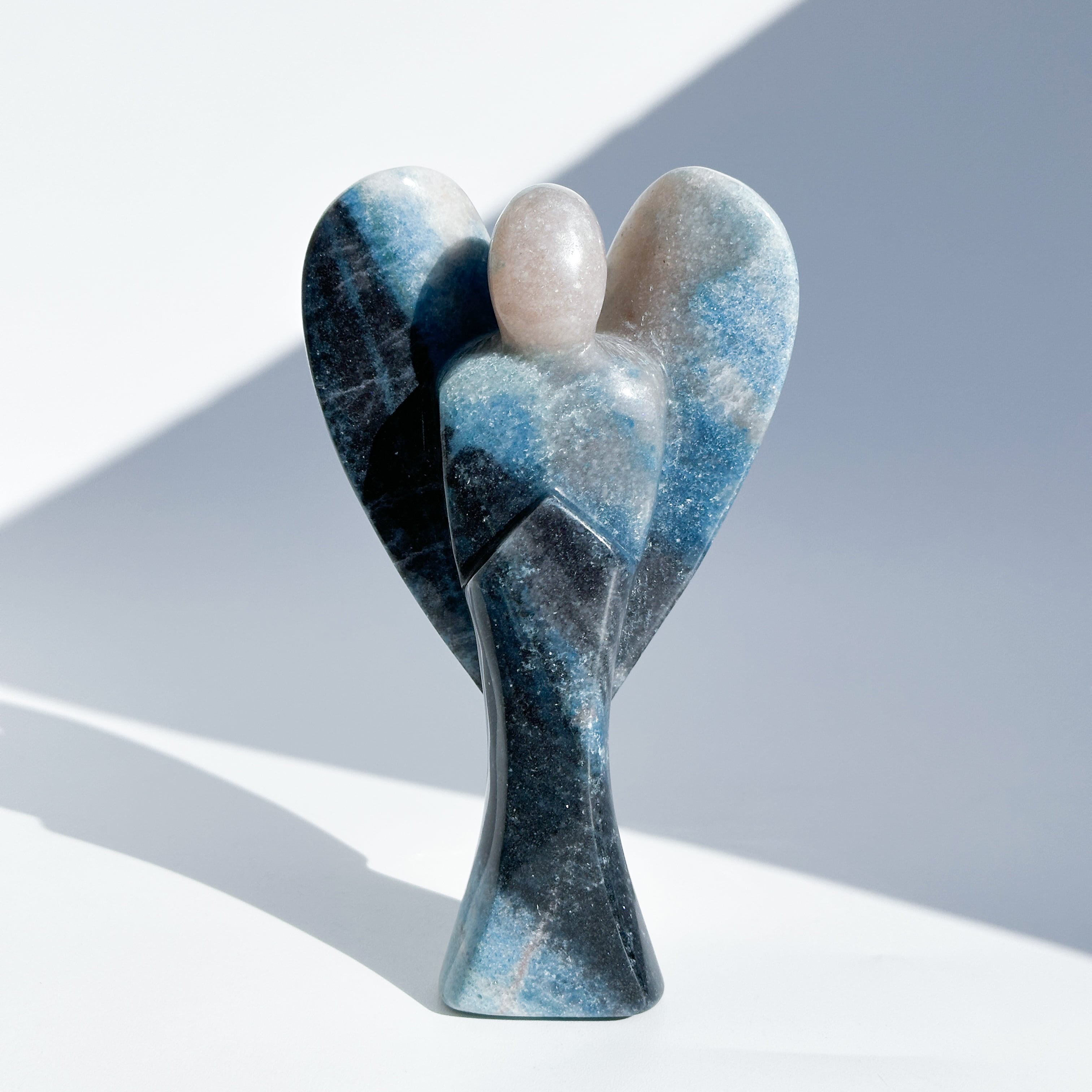 トロレアイト | Kamoku［カモク］インテリア天然石・鉱物のネットショップ