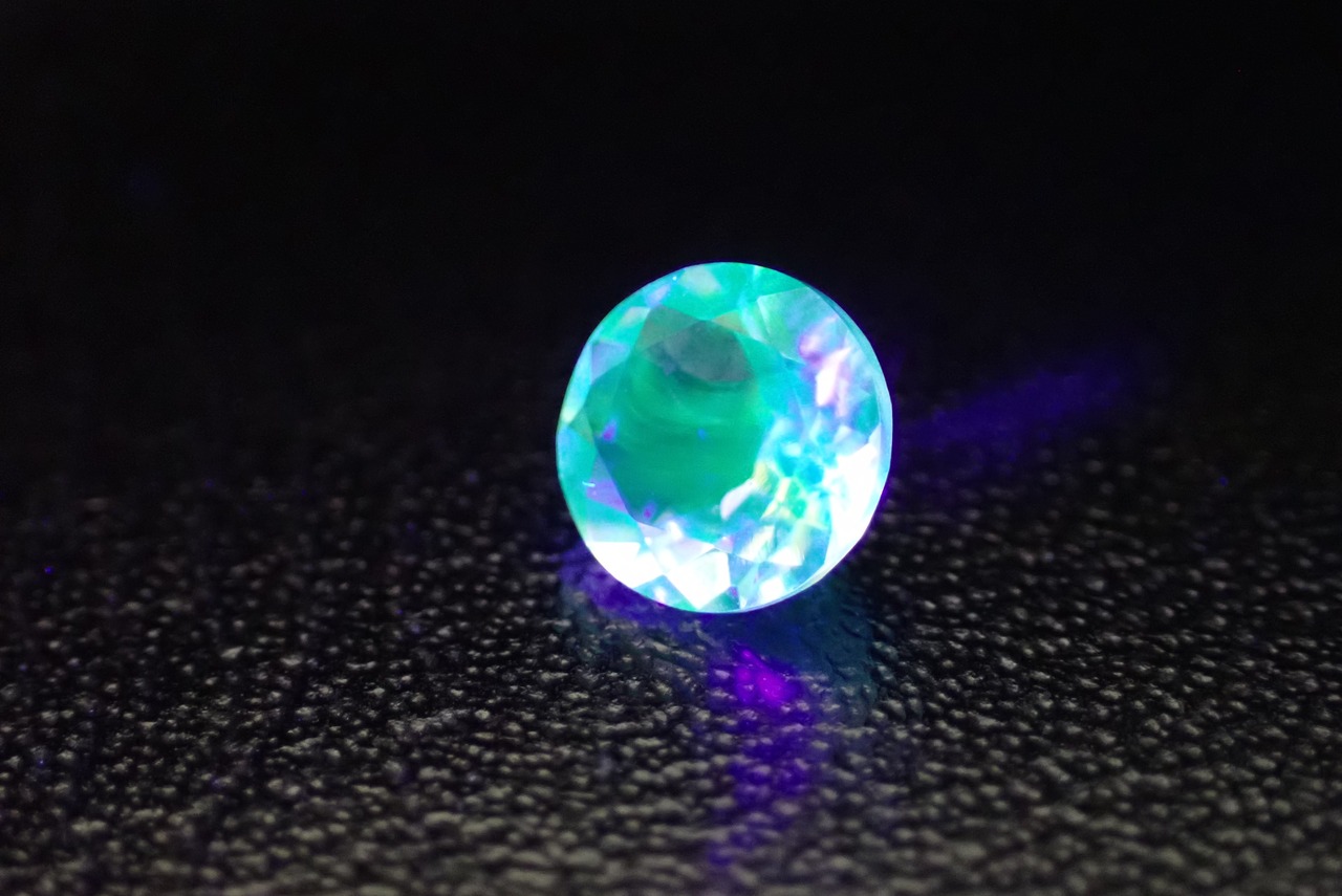 ハイアライトオパール　0.40ct　[C3‐458]