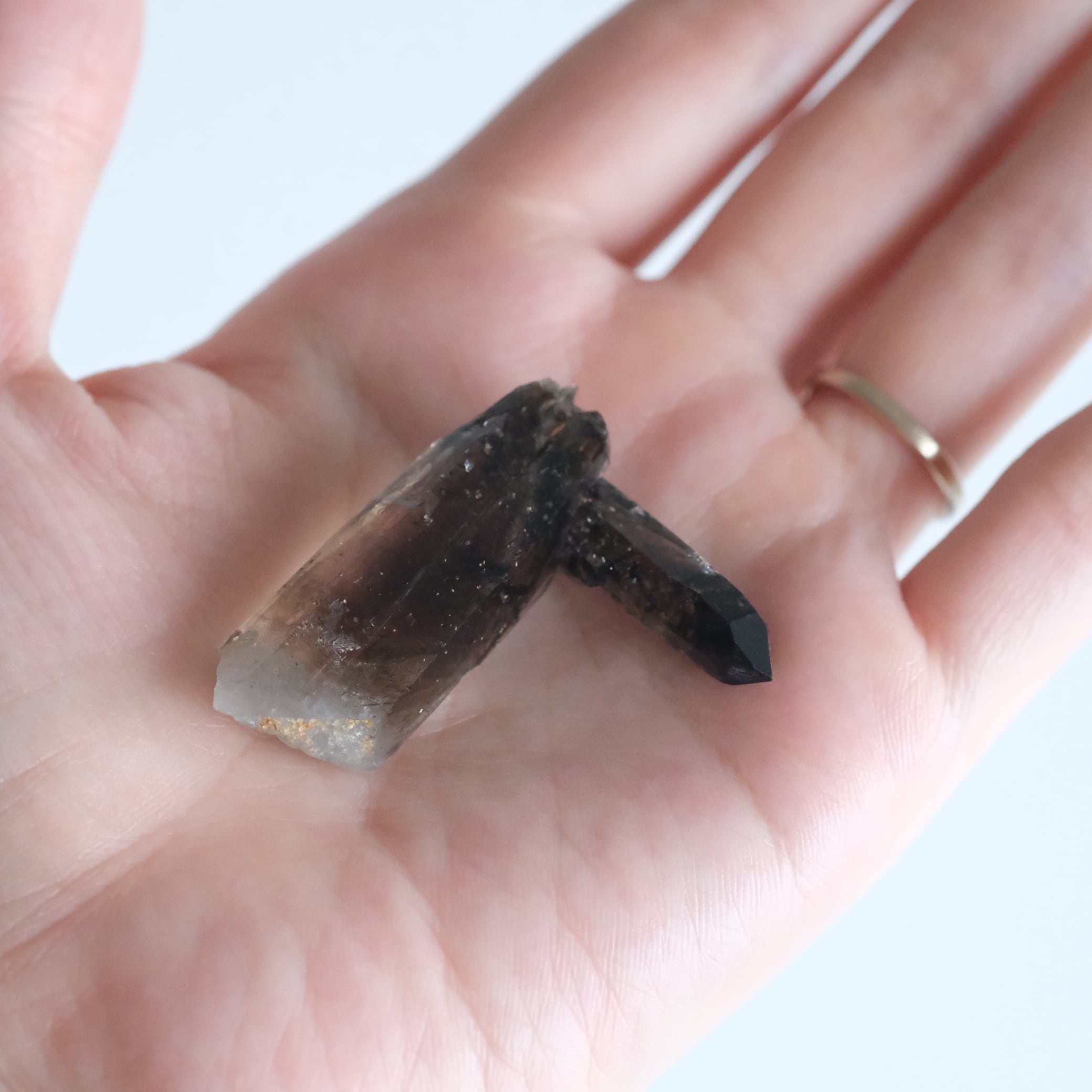 スモーキークォーツの原石 〇 煙水晶 | ふれる