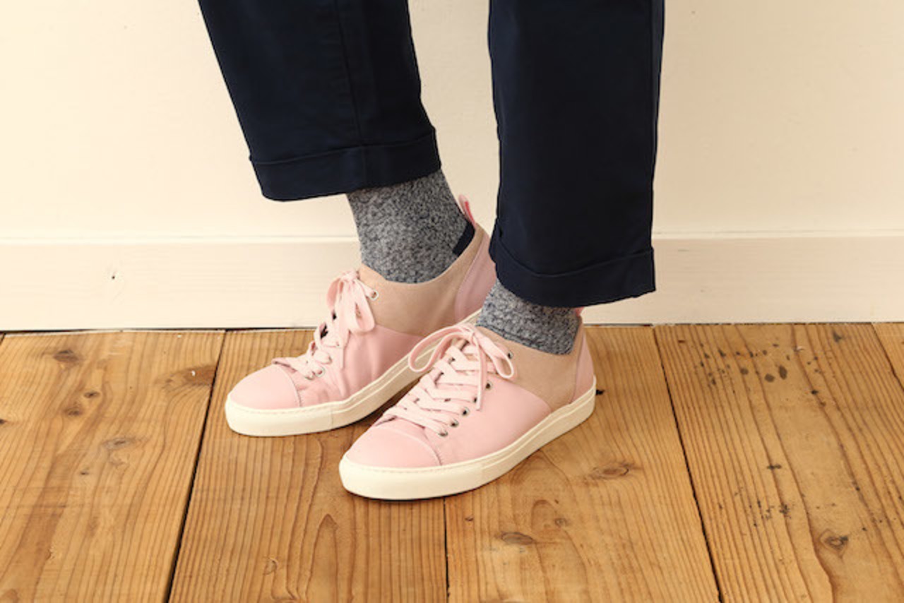 LOWCUT SNEAKERS