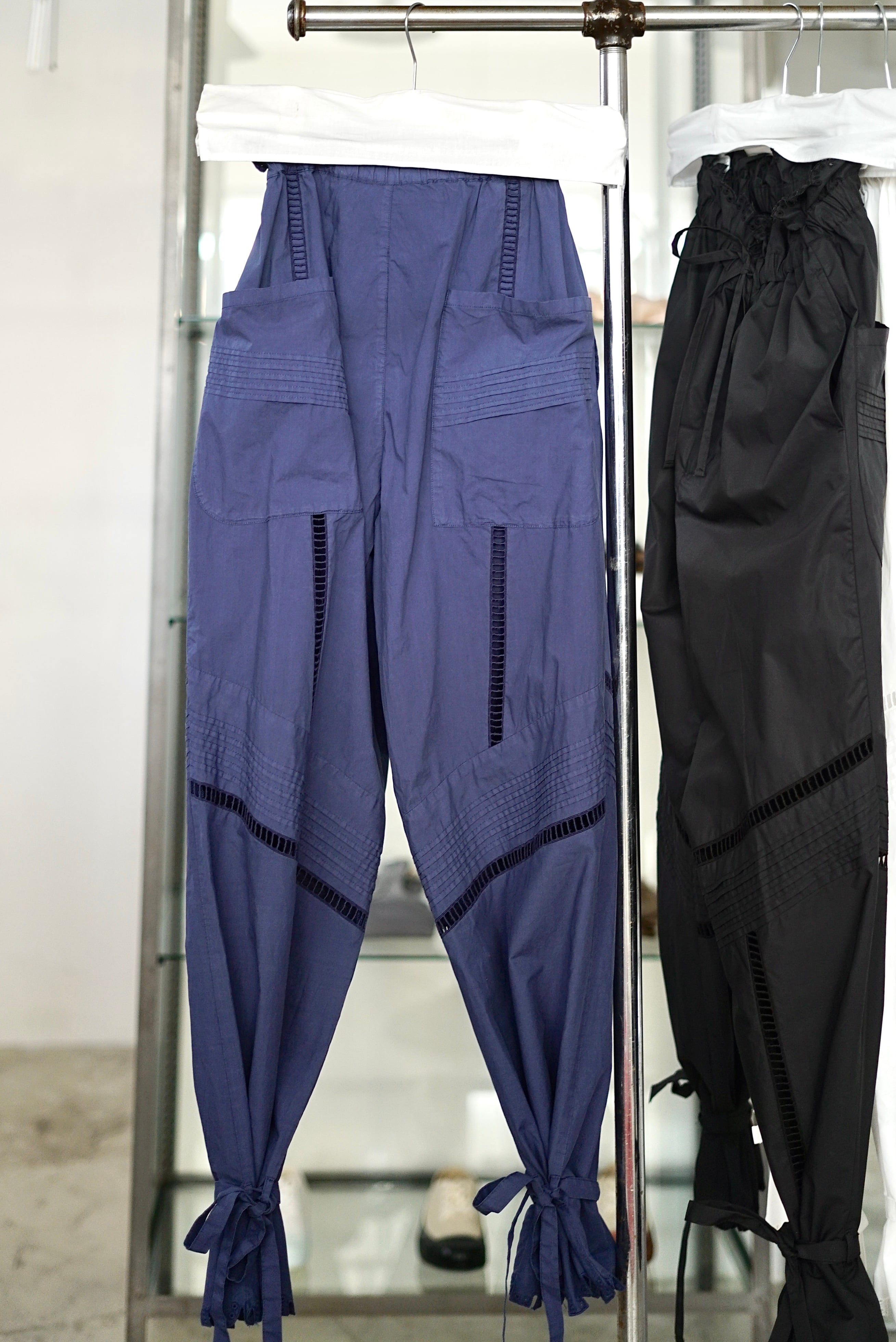 JUN MIKAMI / CUT RUFFLE PANTS (WHITE, NAVY, BLACK) | JUQUI Online
