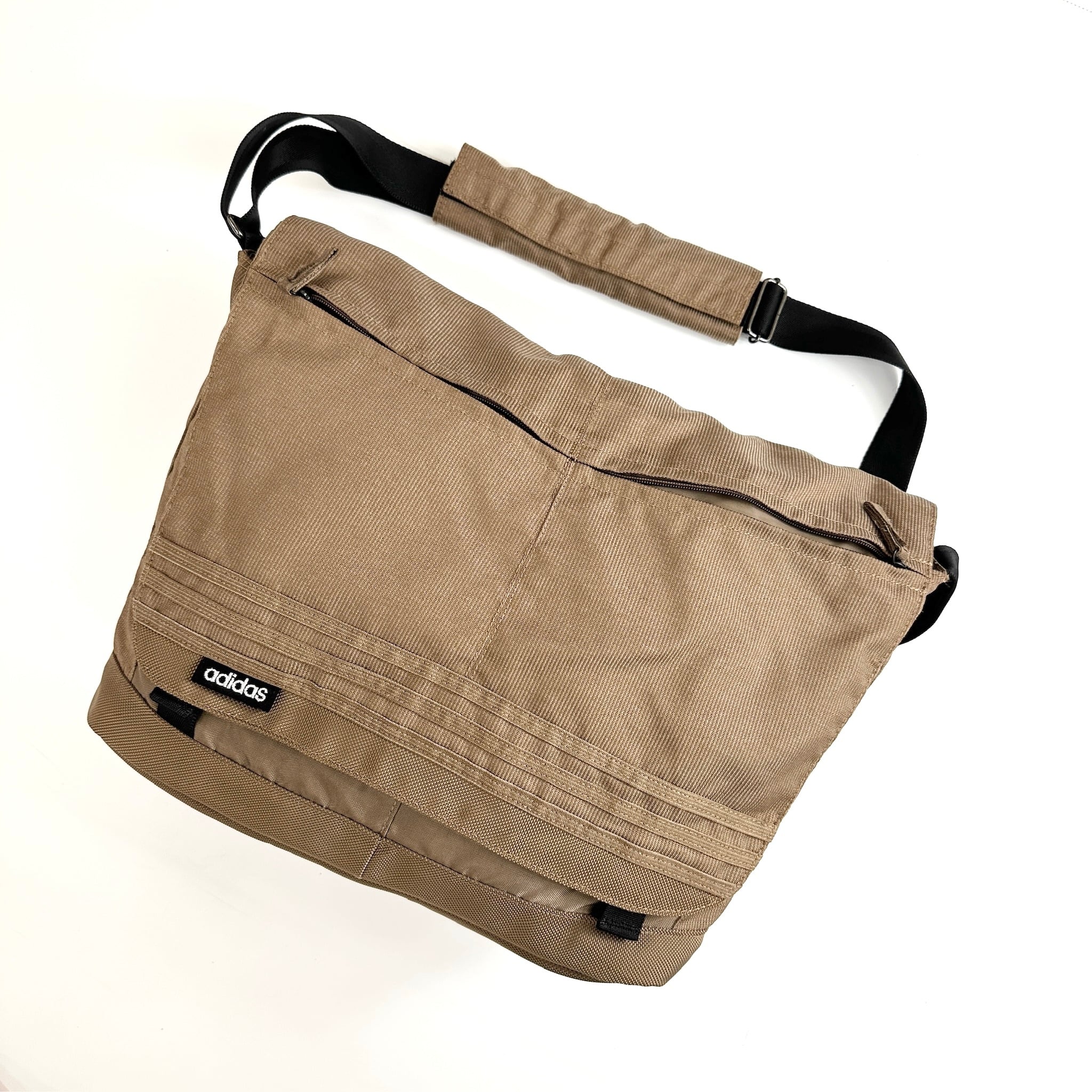 00s adidas Shoulder bag
