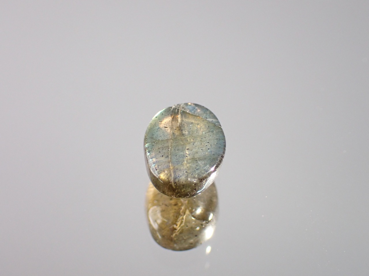 ラブラドライト　3.27ct　[C13‐809]