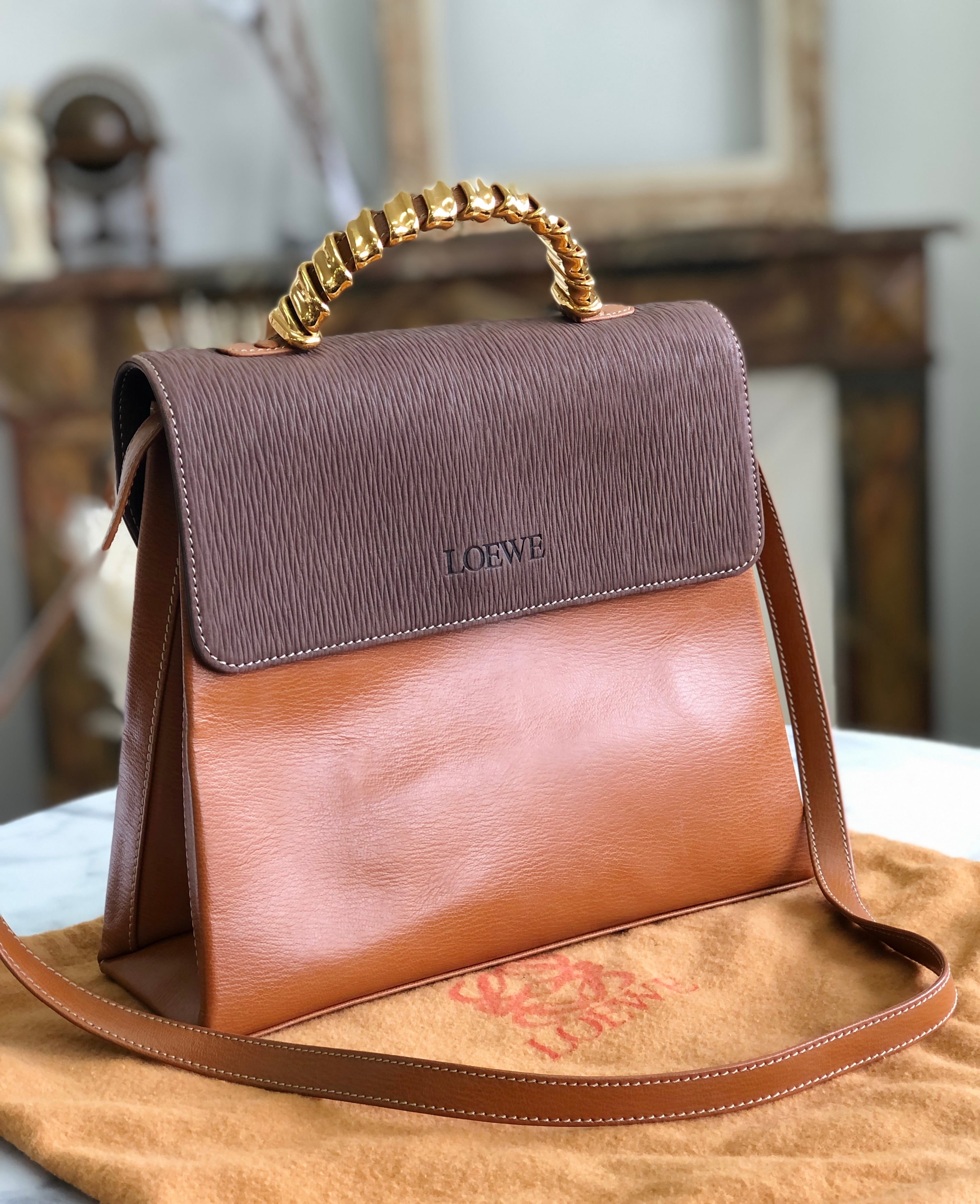 LOEWE  スエード ショルダーバッグ