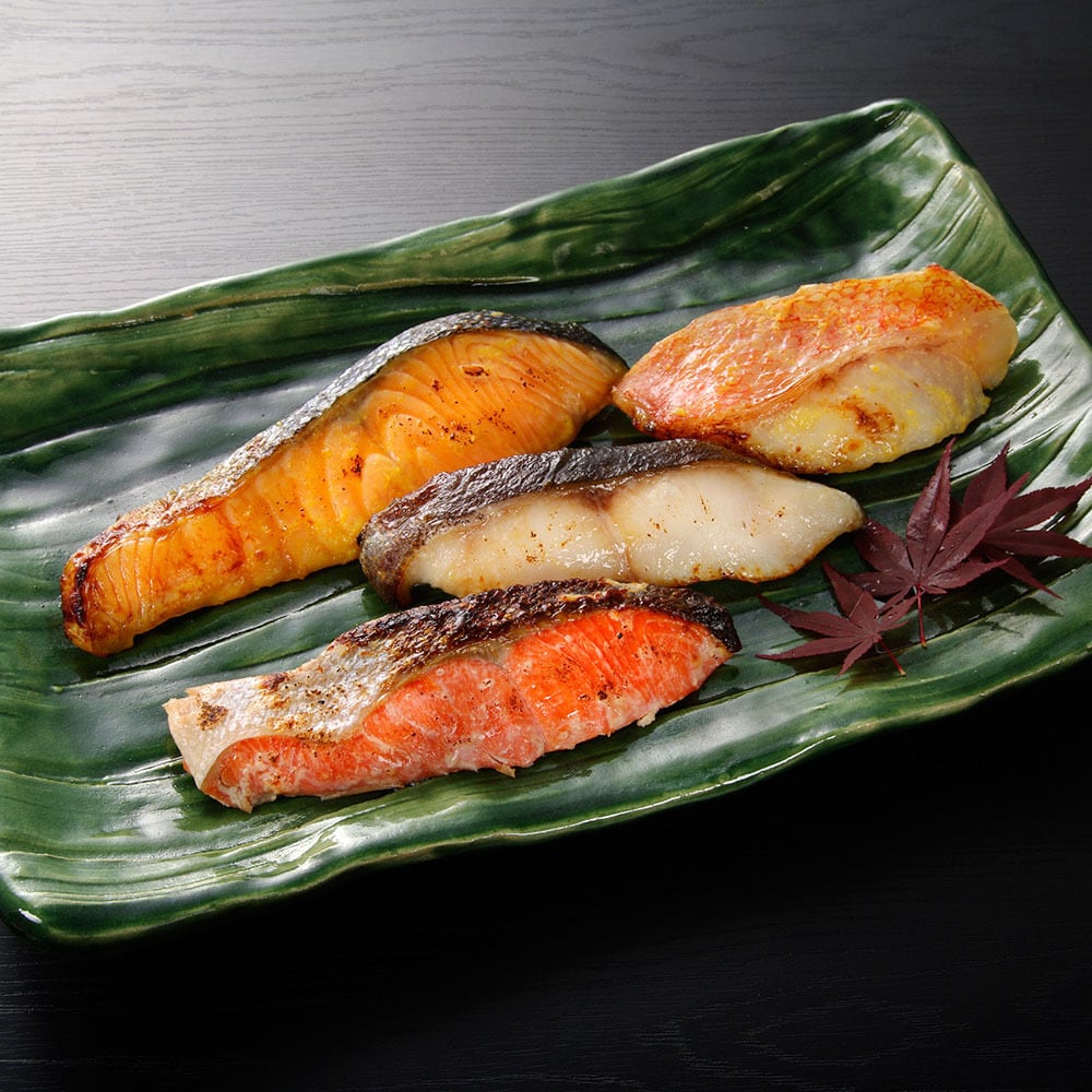 切身4種類　詰合せ(紅鮭、銀鱈、キングサーモン、アラスカ吉次)　粕漬と西京漬け　北海道　夢限市場