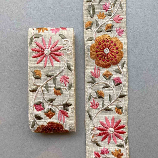 〈再入荷〉2種お花のローシルク刺繍リボン（1mカット）