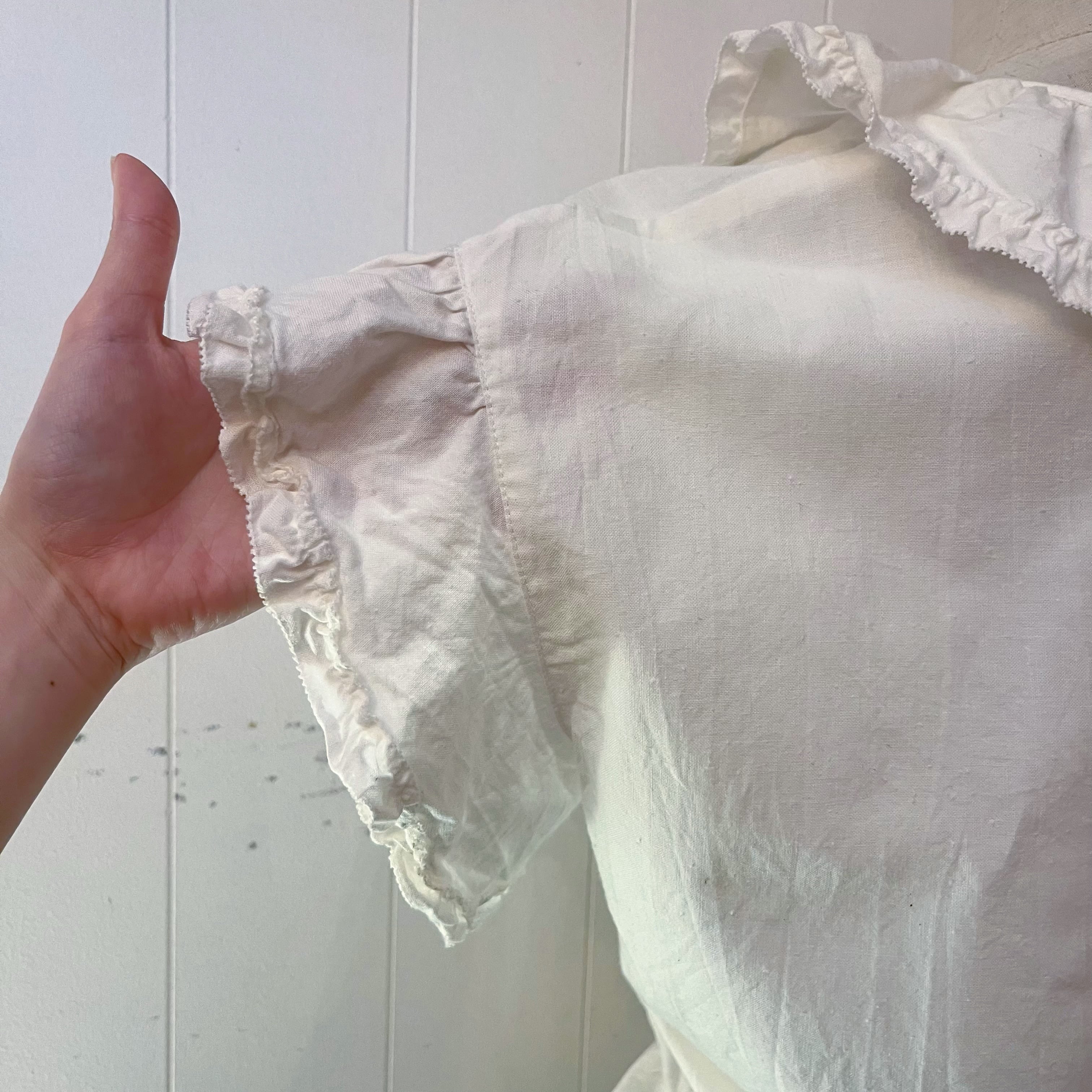 INGEBORG / frill collar ribbon blouse
