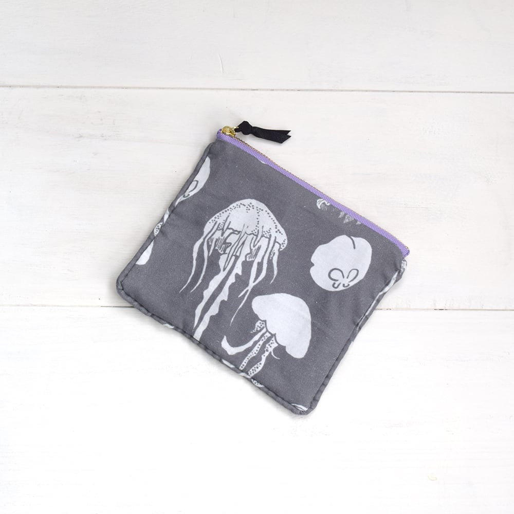 Basic Jellyfish Pouch / クラゲポーチ | FUMIE 2009