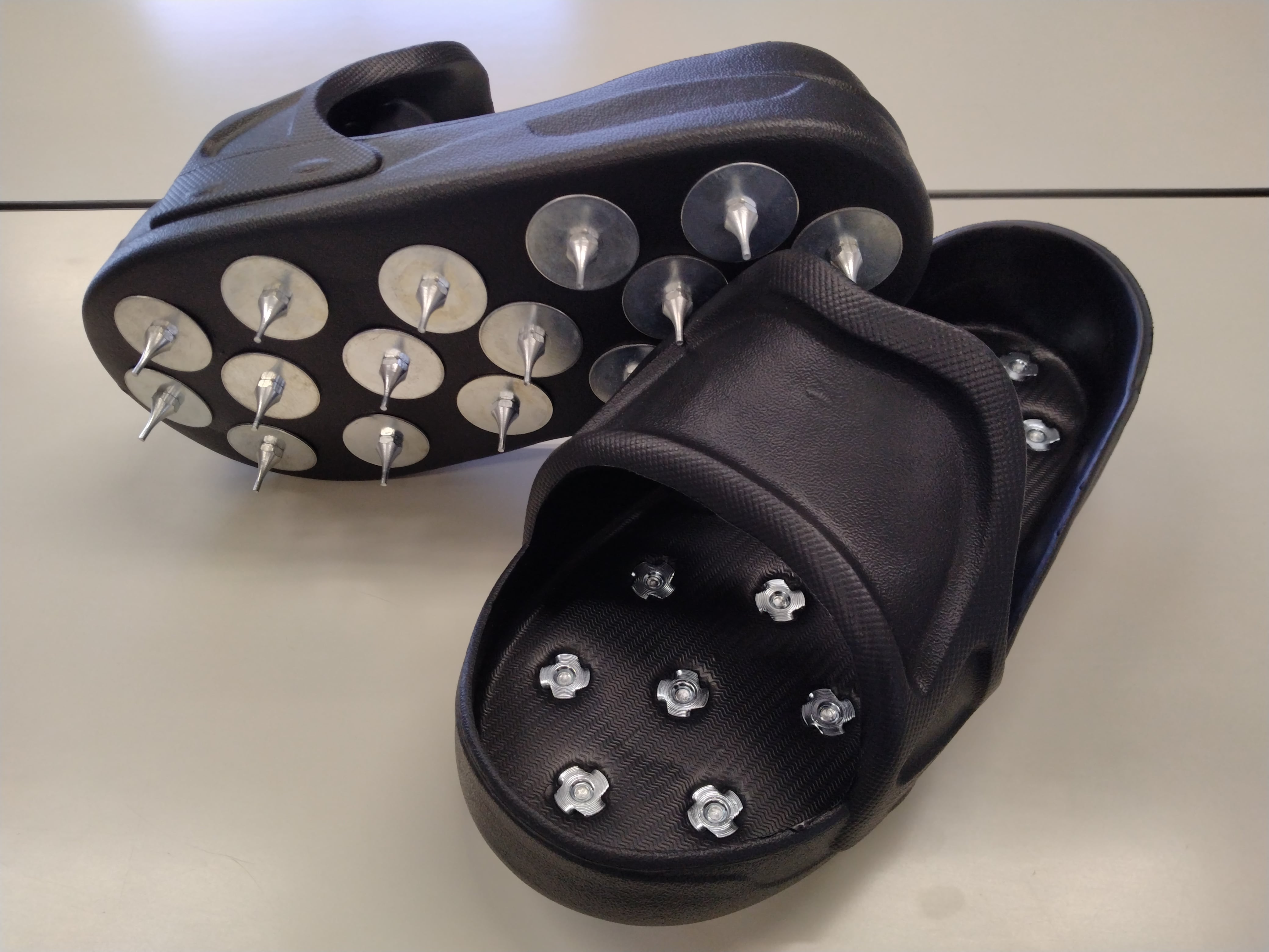 中国製 スパイクシューズ コスト重視の方にオススメ！！ | ゆ～すふる