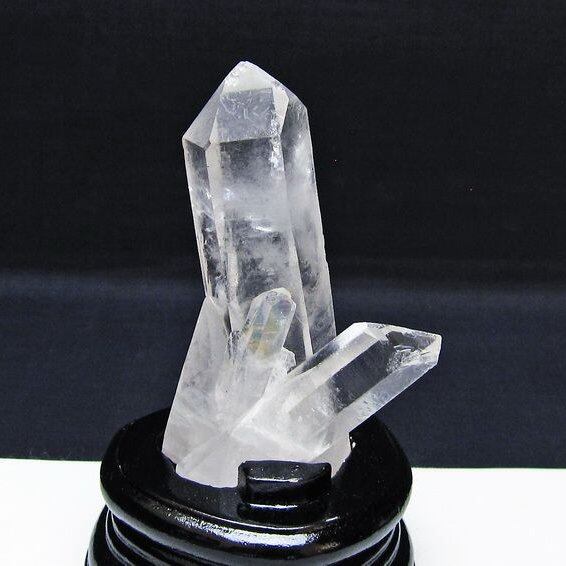 水晶 クラスター マダガスカル産 台座付属 水晶 原石 一点物 172-4301