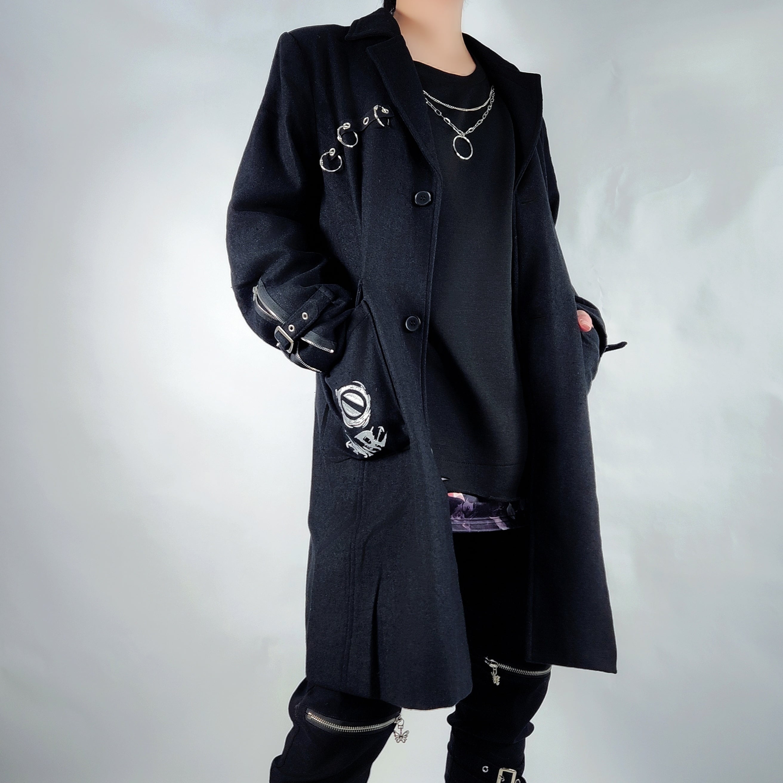 リングベルト装飾付きロングテーラードBLACKコート | NIER CLOTHING