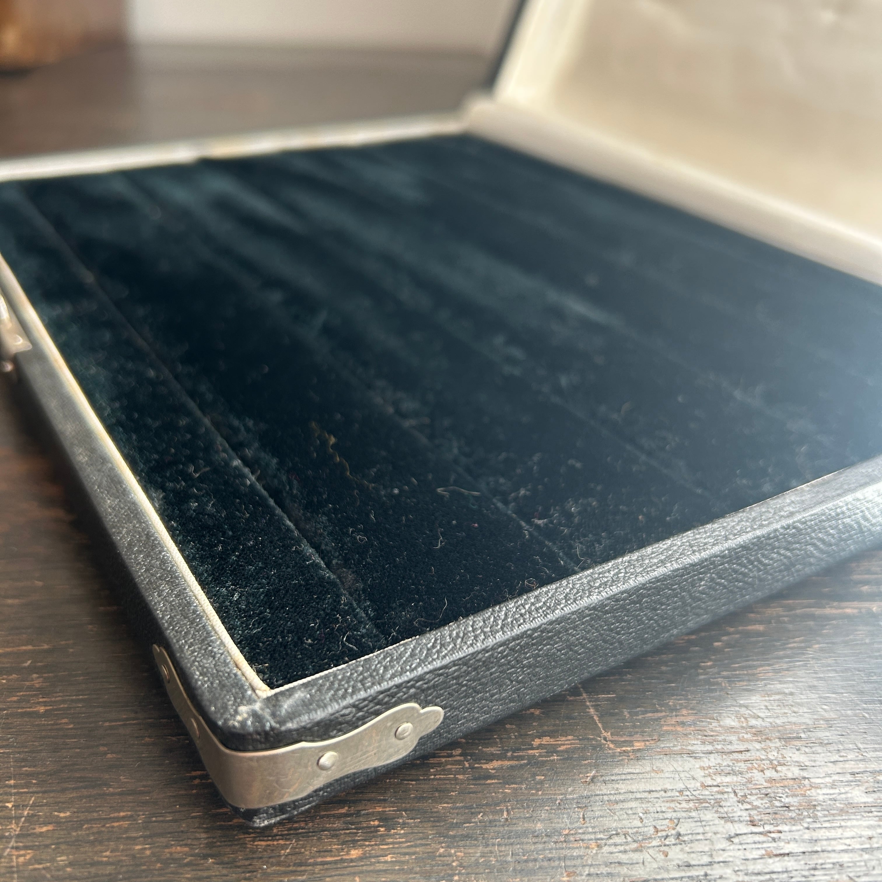 ヴィンテージ　リングコレクションケースE  浅型、大