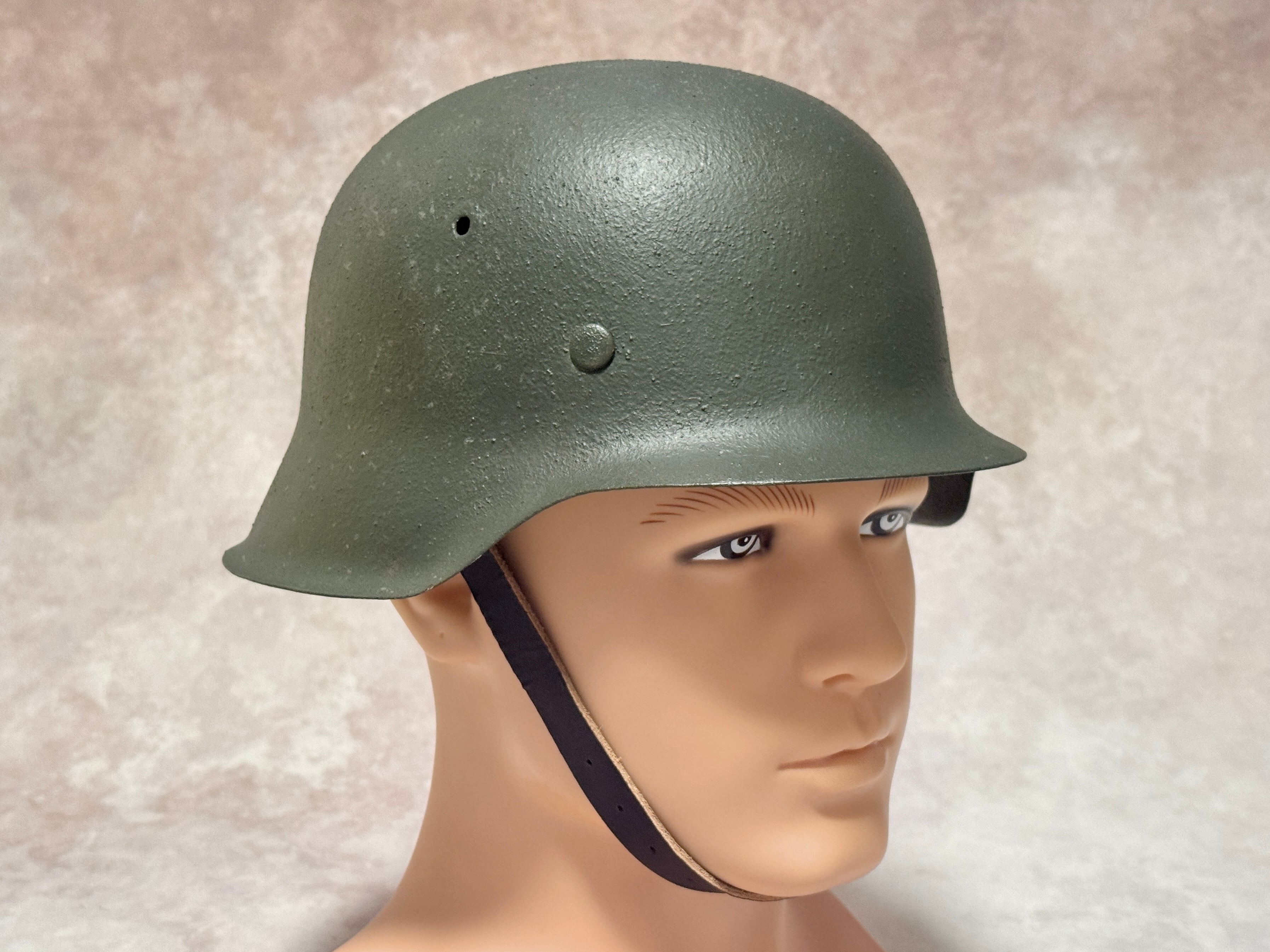 実物】WWⅡ ドイツ軍 M42シュタールヘルメット レストア品 Q64 57cm