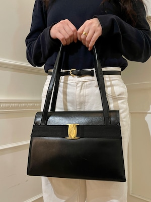 Salvatore Ferragamo / vintage vara  black hand bag.