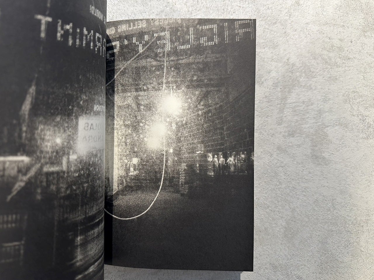 VA681】 '71-NY Daido Moriyama /森山大道 | KITAZAWA BOOKSTORE VA681】 '71-NY Daido Moriyama /森山大道 | KITAZAWA BOOKSTORE