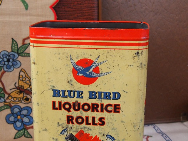 イギリスアンティーク　キャンディー缶　BLUE BIRD